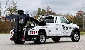 From Breakdown to Solution: How a Tow Truck Near Me in Toronto Can Help