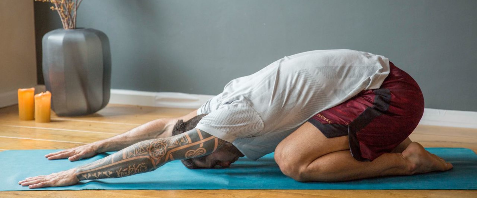 How Power Yoga Boosts Mental Health & Reduces Stress