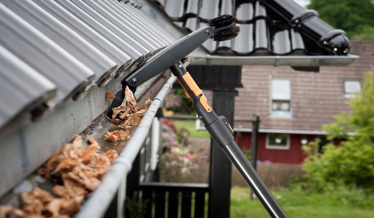 Gutter Cleaning Tips and Tricks: How to Keep Your Gutters Flowing Freely?