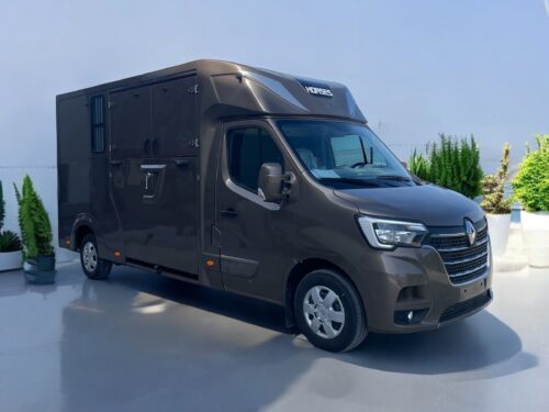 New vs. Used Horse Trucks: Which is the Better Investment?