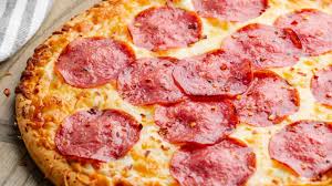 Taste the Ultimate Pizza Salami in Viechtach – Crispy, Savory, Irresistible