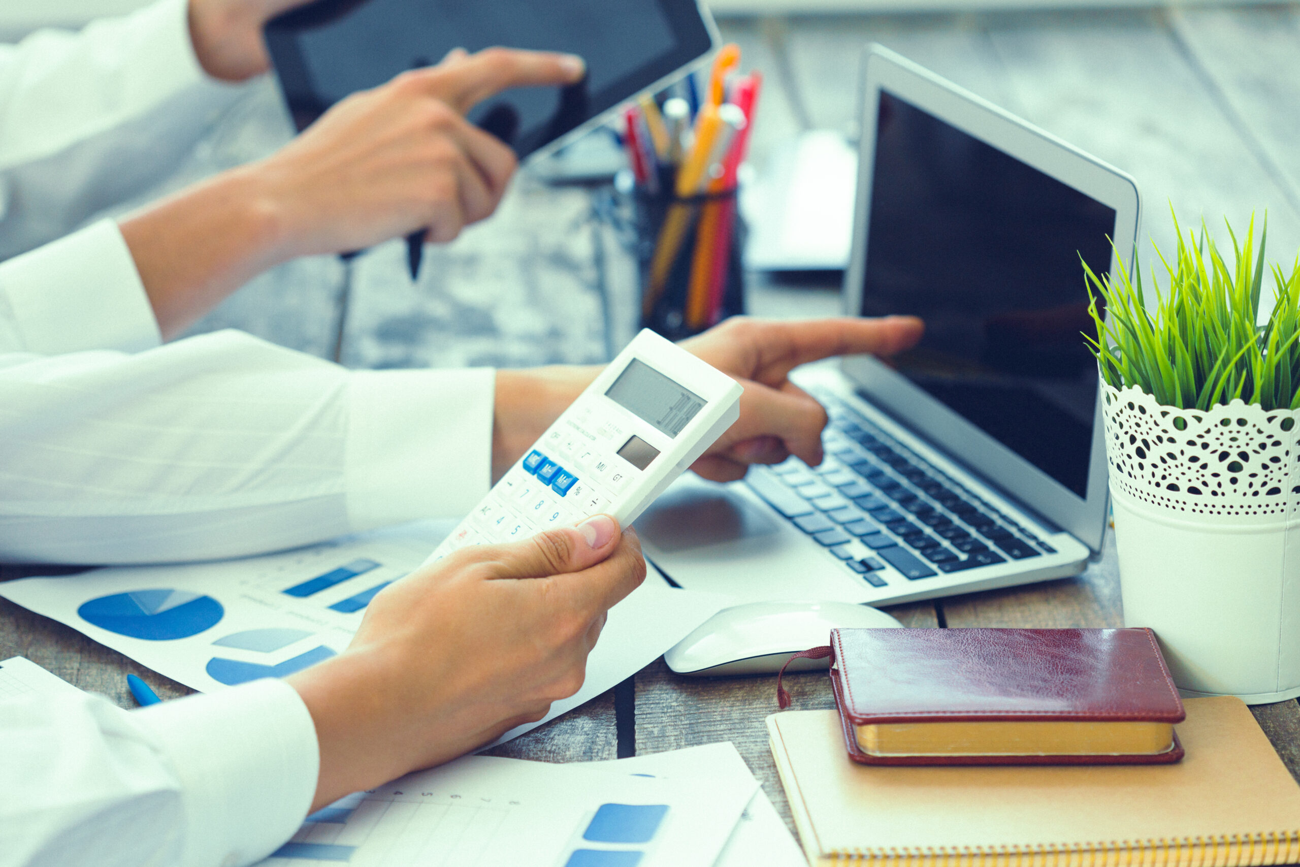 Improve your hospital AR by outsourcing to an experienced company.