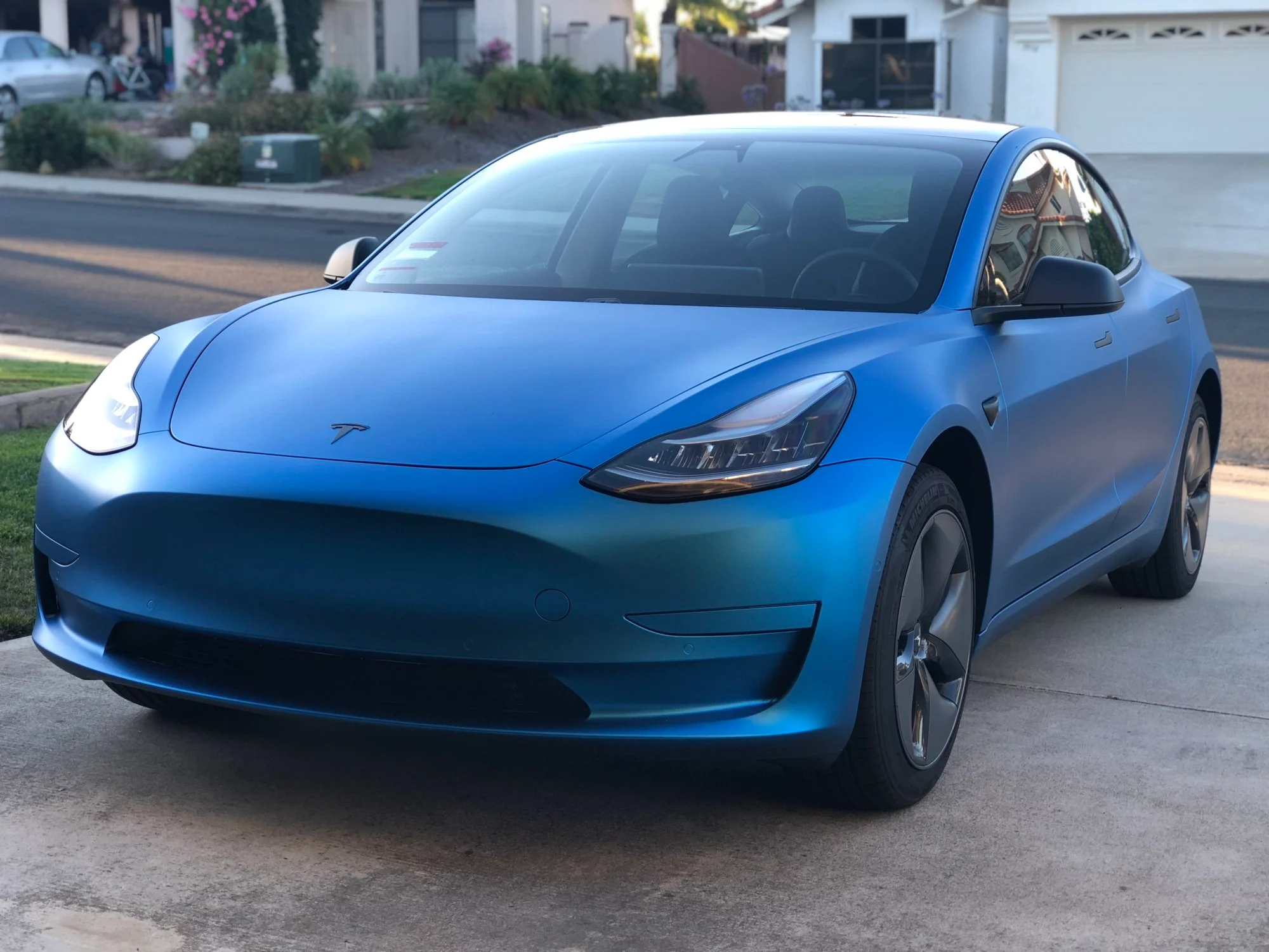 vehicle wrap blue