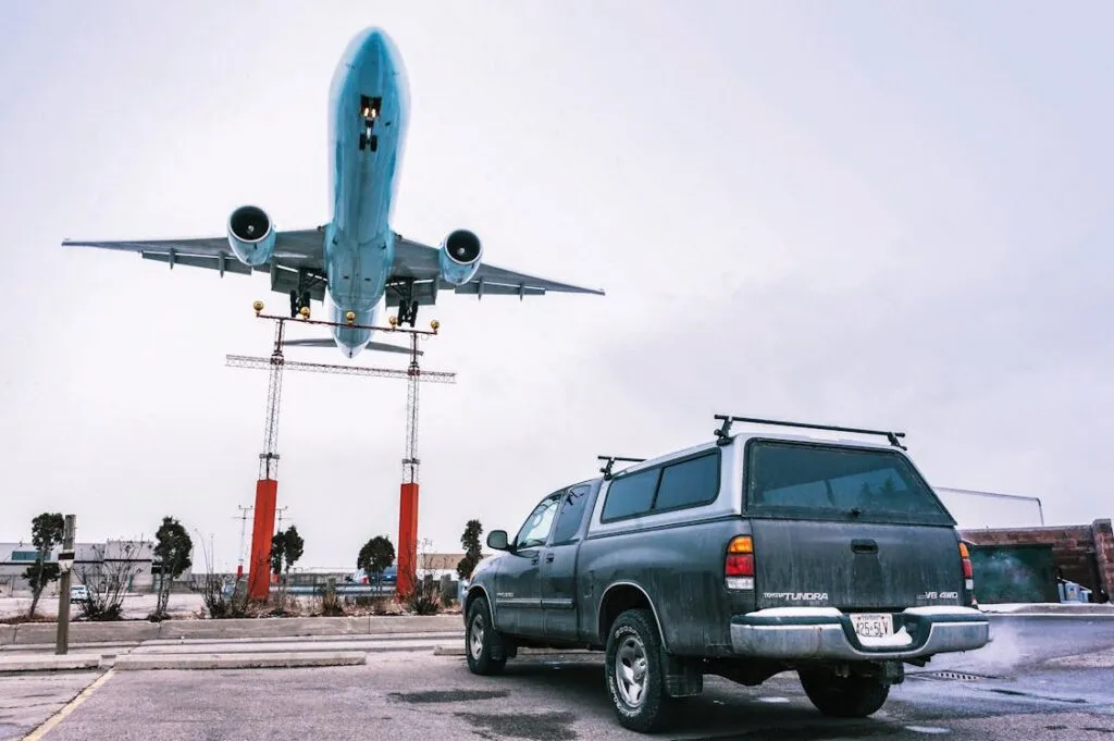 Why Smart Travellers Always Pre-Book Their Luton Airport Taxi