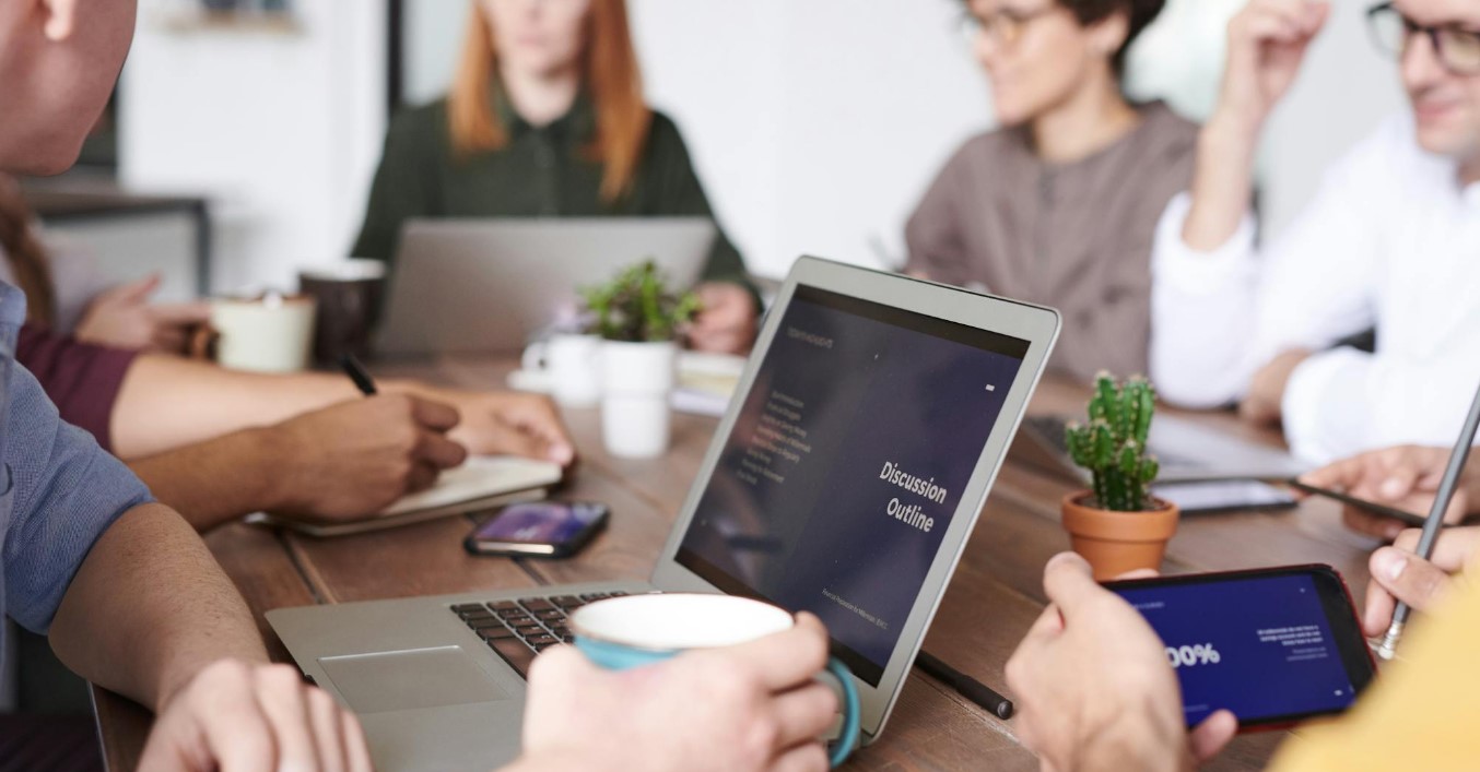 Meeting Rooms for Hire in Ilford: Where Business Meets Convenience