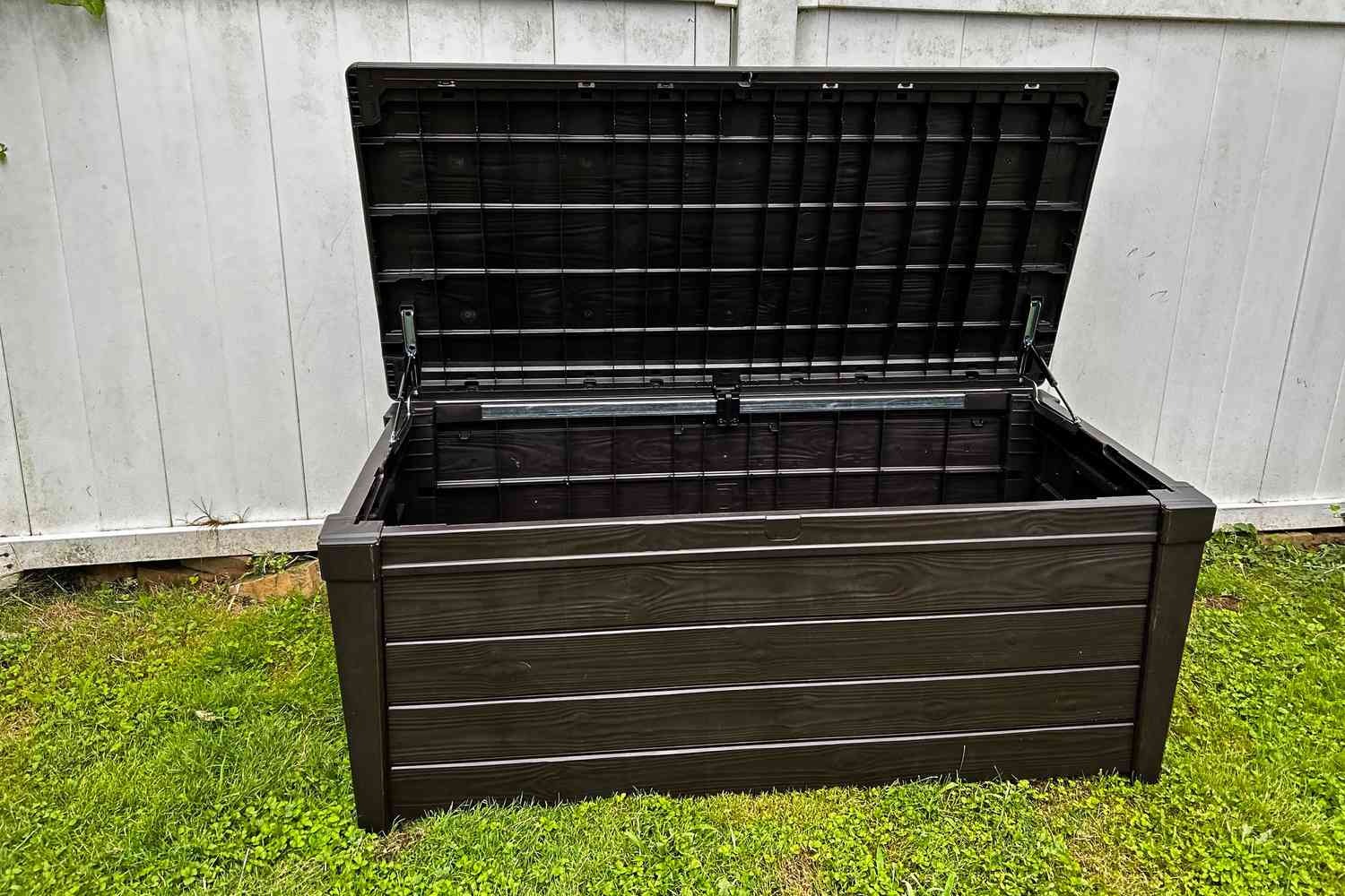 Deck Boxes Manufacturing Plant