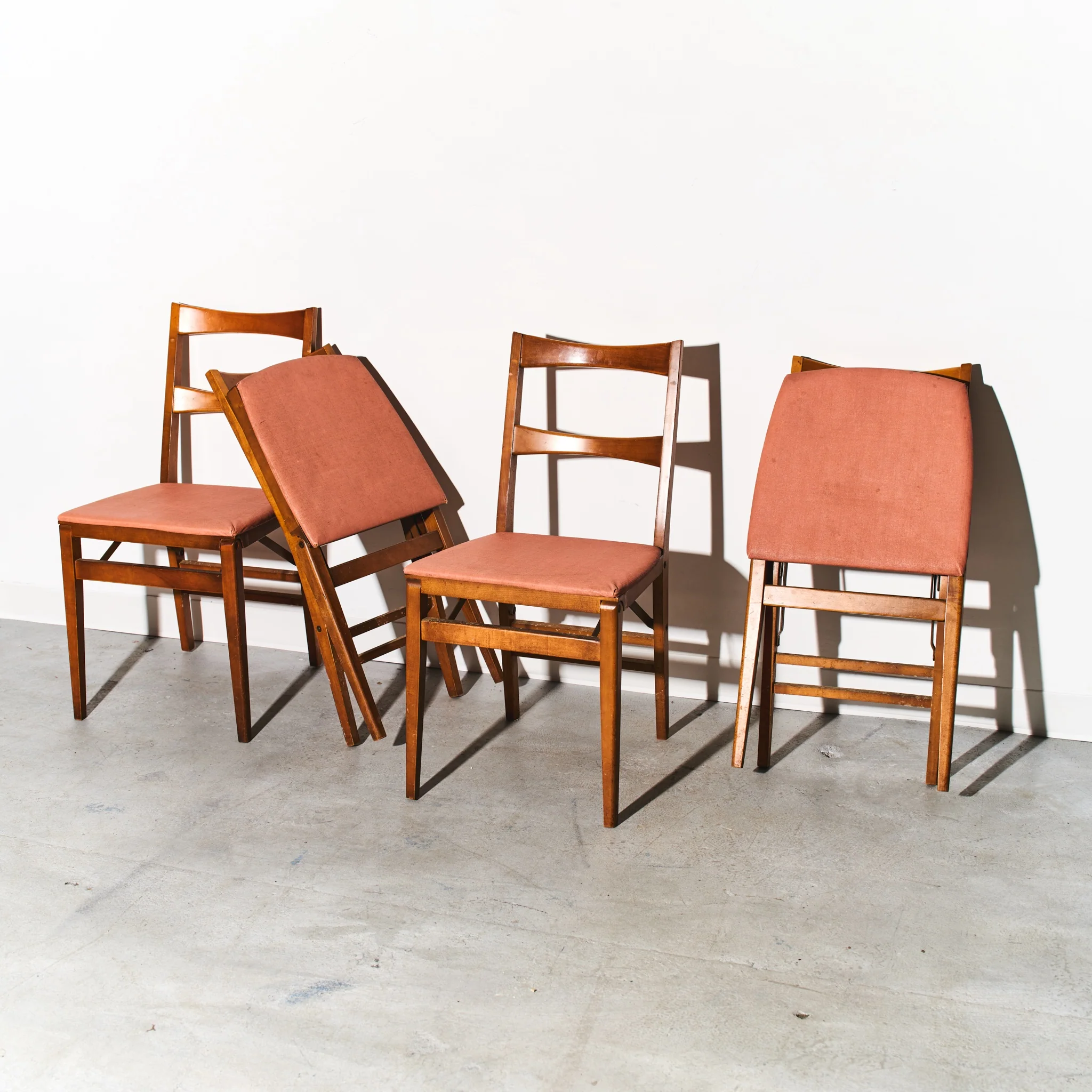 mid century style dining chairs