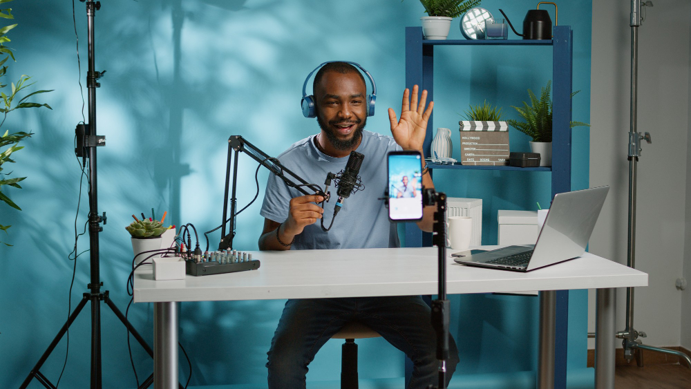 The Power of Soundbites: Leveraging Short-Form Audio to Promote Your Business Podcast
