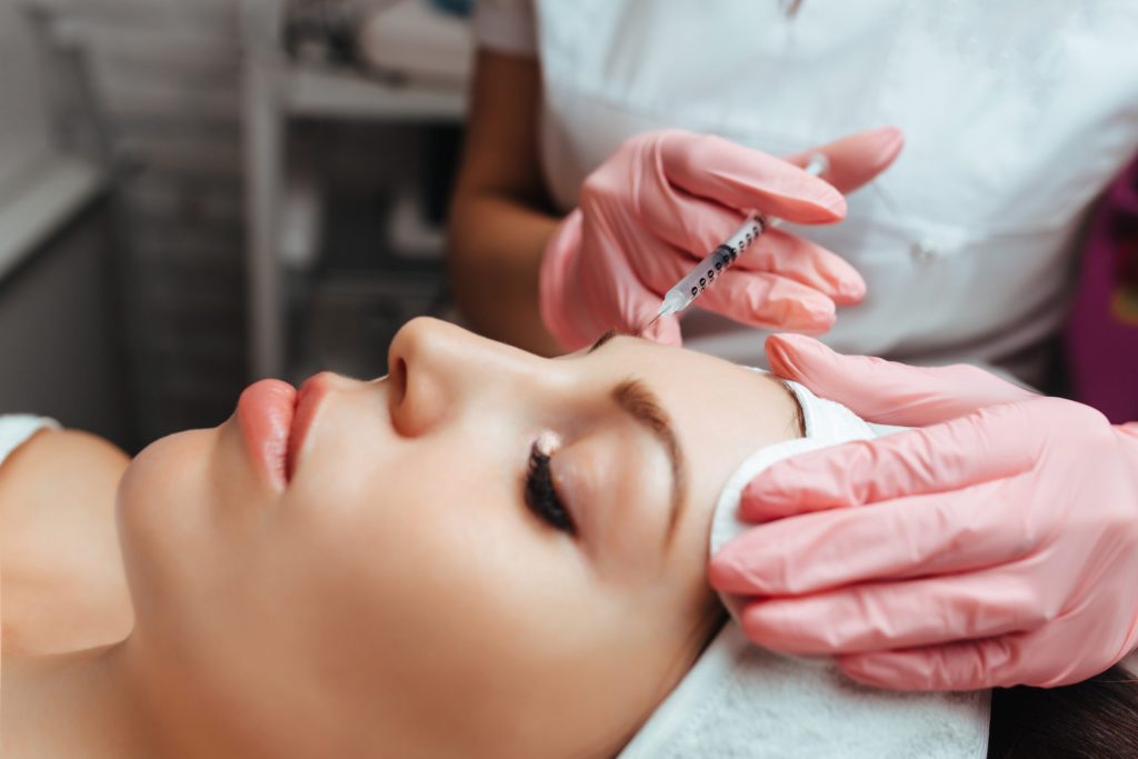 The Benefits of Choosing Botox Injections for Anti-Aging in Dubai