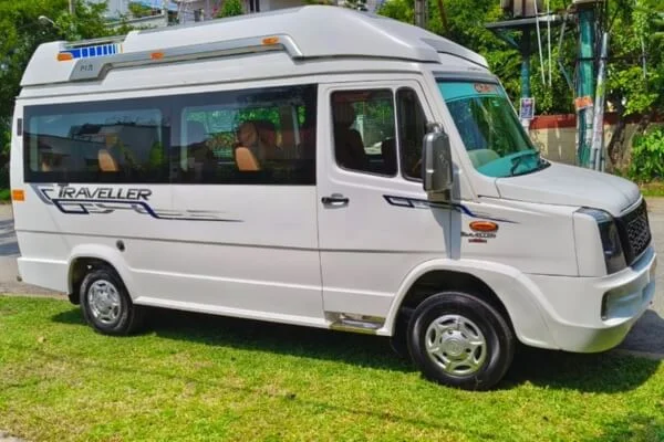 25 seater minibus rental