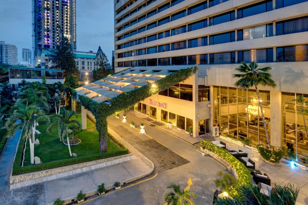 Book Karachi Marriott Hotel
