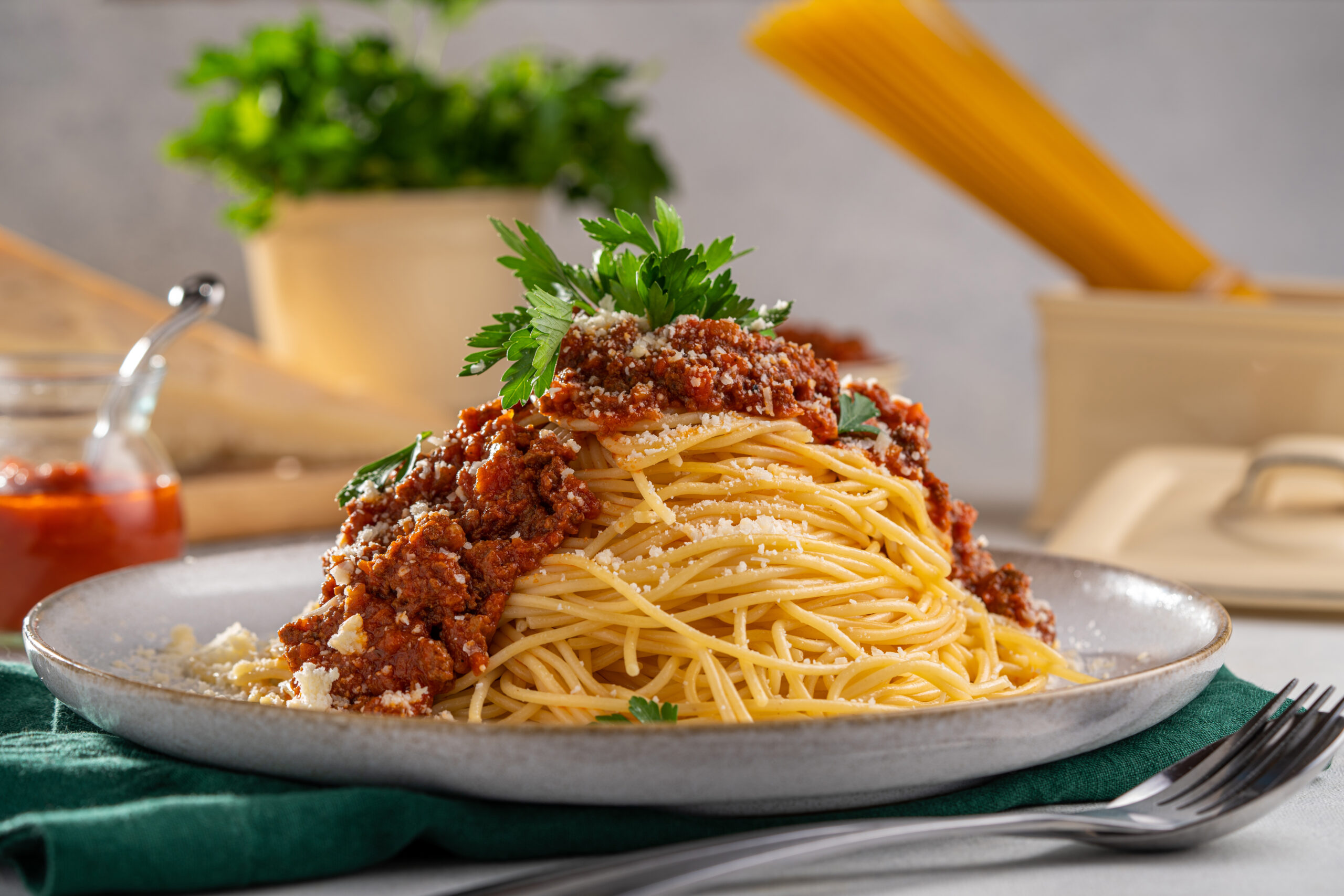 spaghetti bolognese delivery