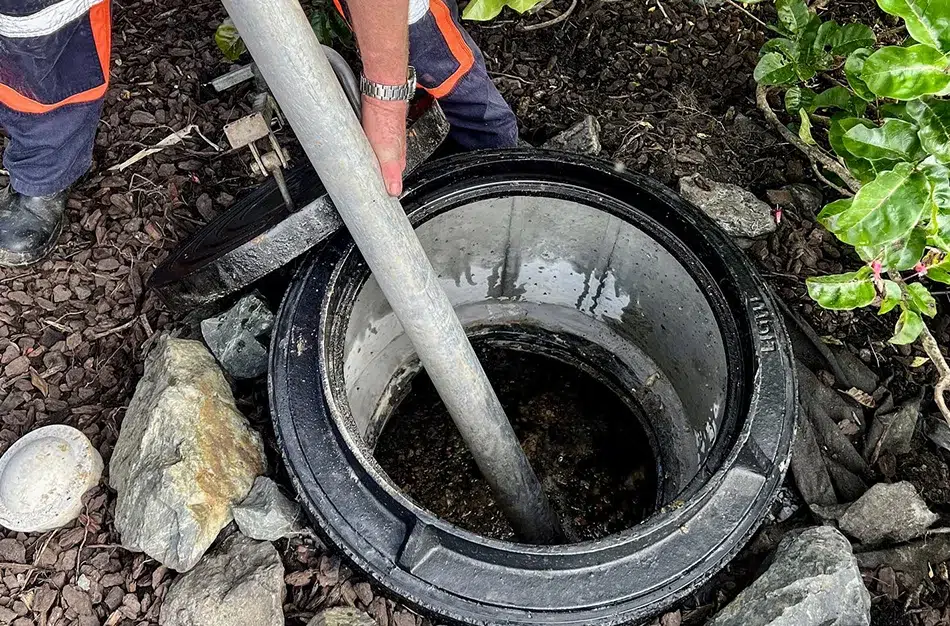 septic tank cleaning